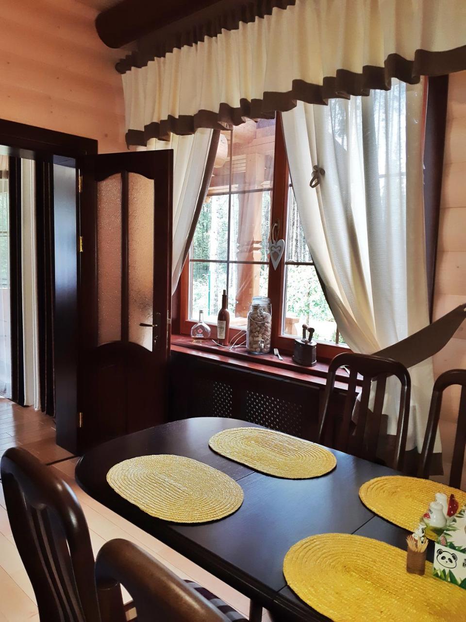 Knyazhyi Dvir Apartment Strigalnya Ngoại thất bức ảnh