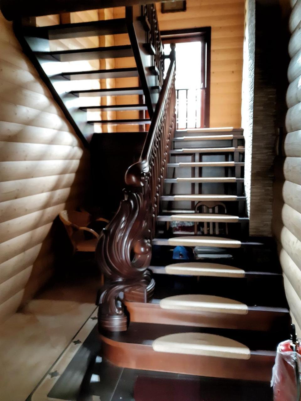Knyazhyi Dvir Apartment Strigalnya Ngoại thất bức ảnh