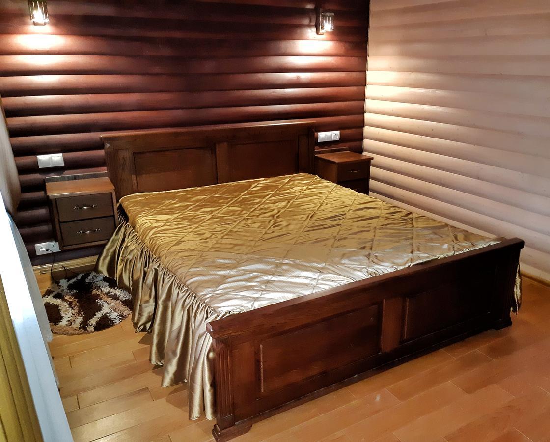 Knyazhyi Dvir Apartment Strigalnya Ngoại thất bức ảnh