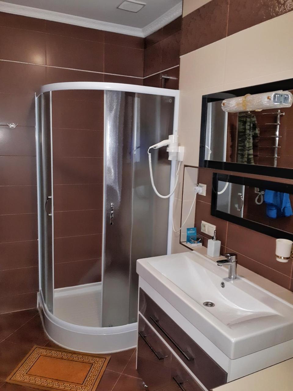 Knyazhyi Dvir Apartment Strigalnya Ngoại thất bức ảnh