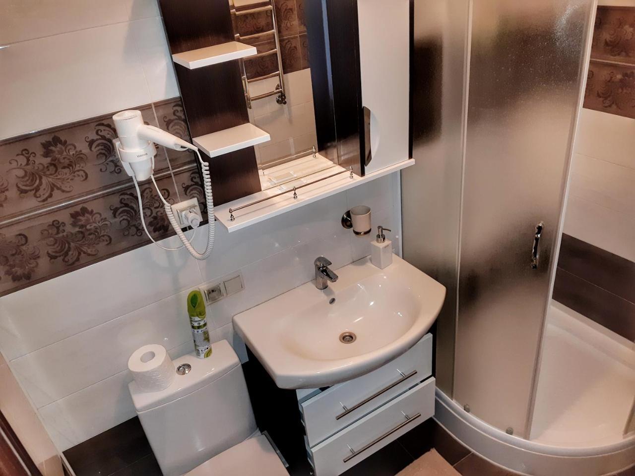 Knyazhyi Dvir Apartment Strigalnya Ngoại thất bức ảnh