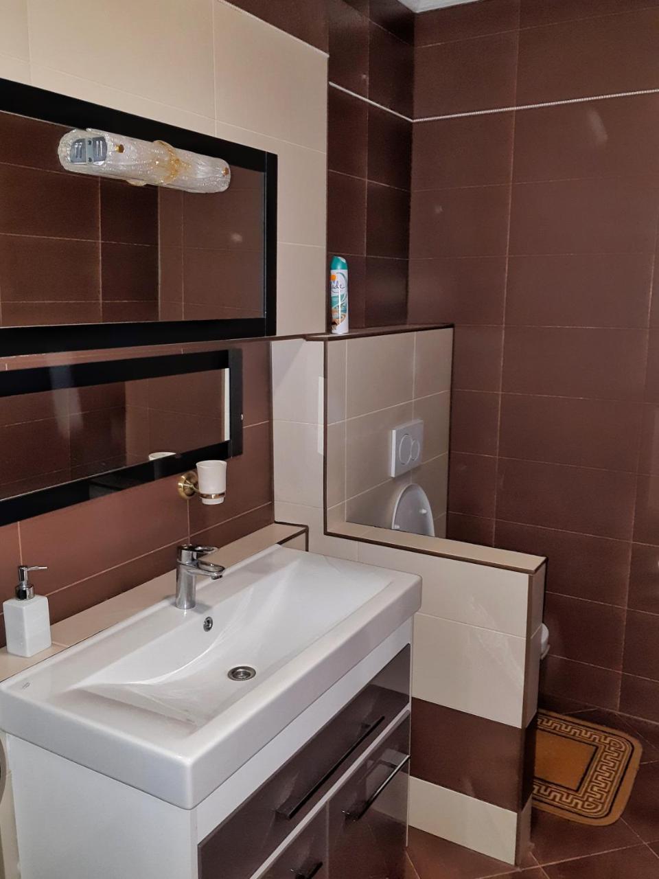 Knyazhyi Dvir Apartment Strigalnya Ngoại thất bức ảnh