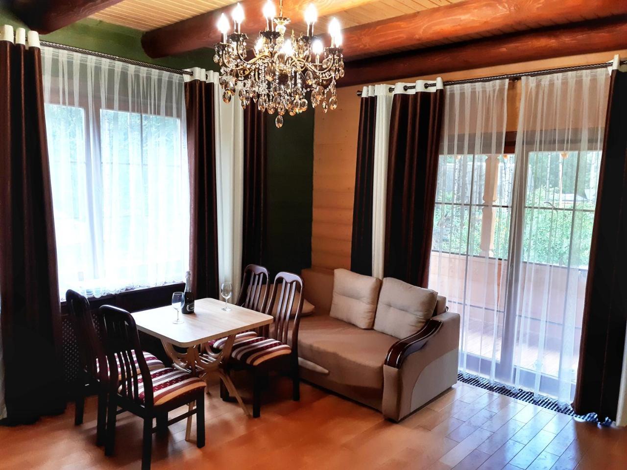 Knyazhyi Dvir Apartment Strigalnya Ngoại thất bức ảnh